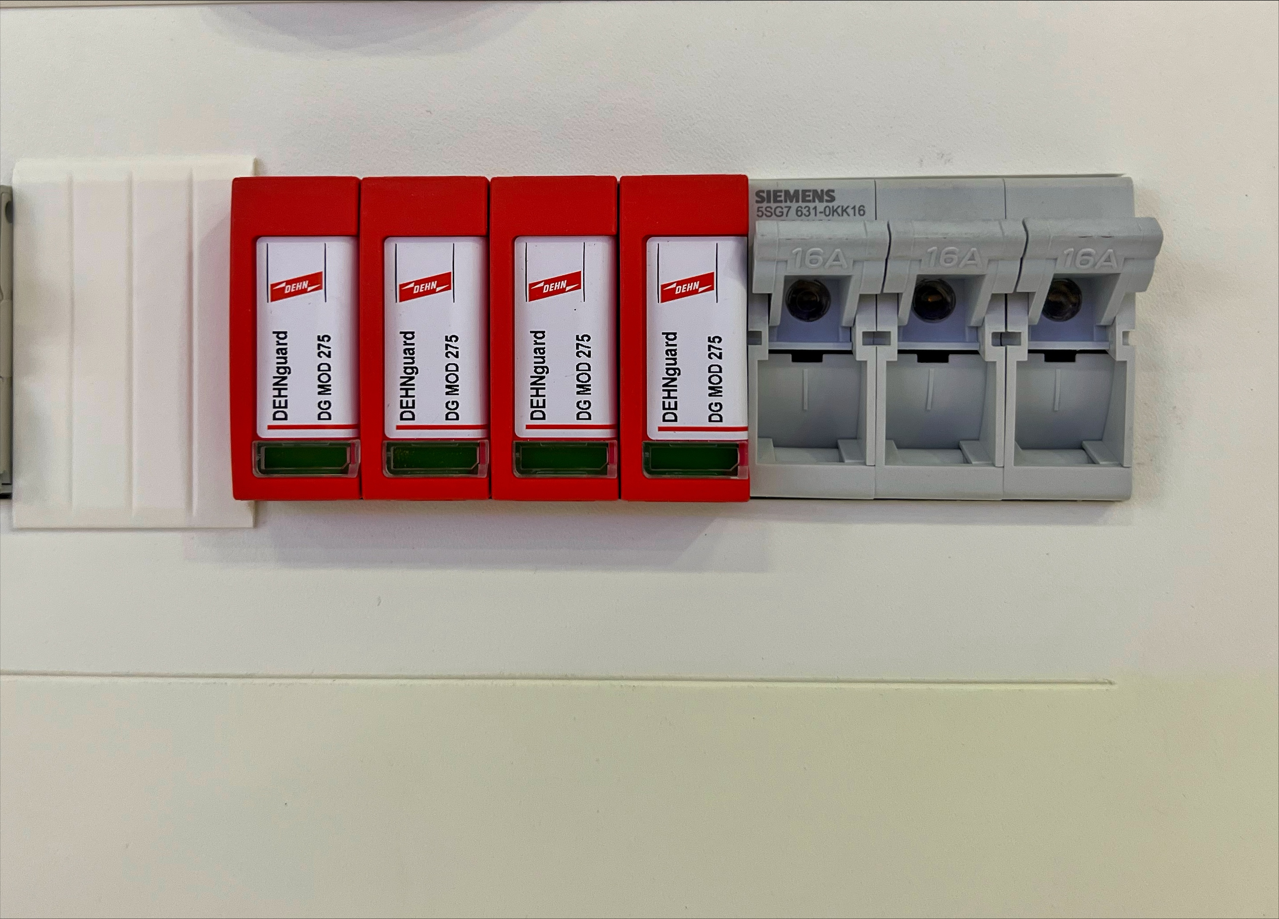 Verteilerkasten Überspannungsschutz